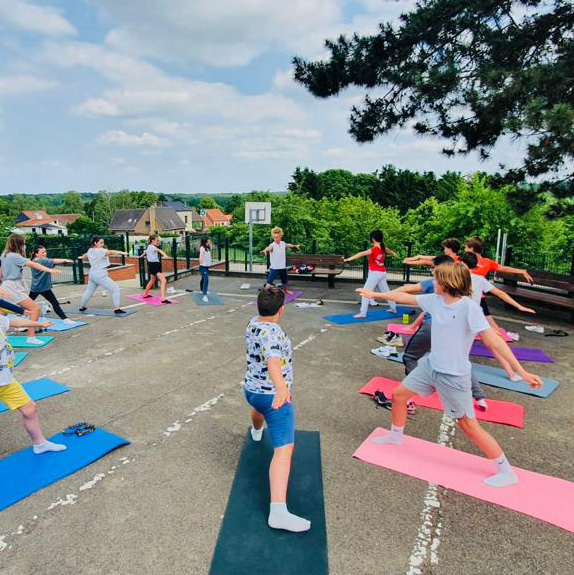 LE YOGA DANS L’ENSEIGNEMENT